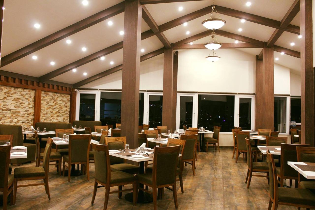 The Denzong Shangrila Gangtok Dış mekan fotoğraf